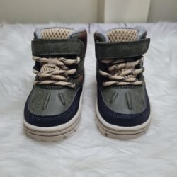 2026/02/JPEG_20260209_203819_9123372647972893191-scaled.jpg Botas Talla 5(11cm a 12,10cm)