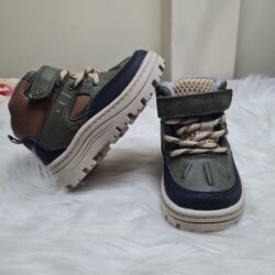 2026/02/JPEG_20260209_203828_6702103814994428769-scaled.jpg Botas Talla 5(11cm a 12,10cm)