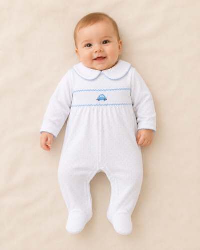 2026/06/528547.png Mono Little English para Bebé Niño 6 Meses Blanco con Bordado de Carrito
