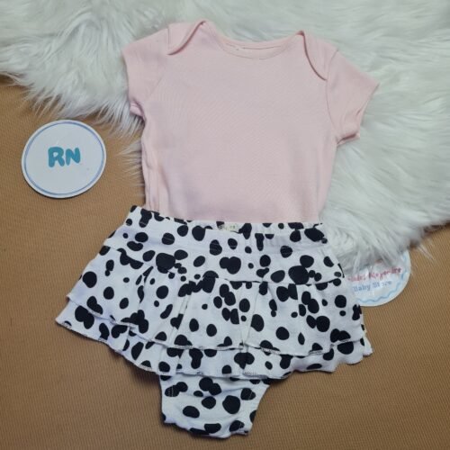 Conjunto Vaquita Chic para Bebita Recién Nacida