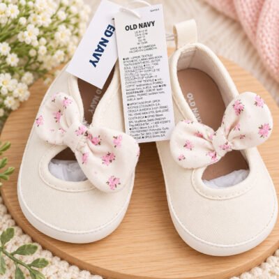 🎀 Zapatos Mary Jane Old Navy para Bebé – Moño Floral